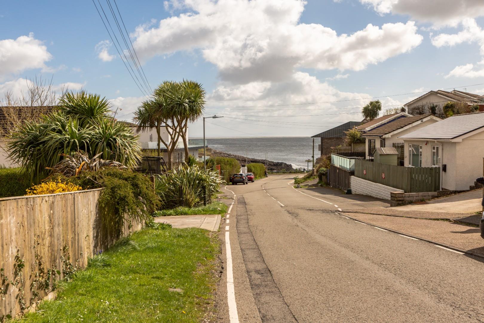 Plunch Lane, Mumbles, Swansea, SA3 4JE